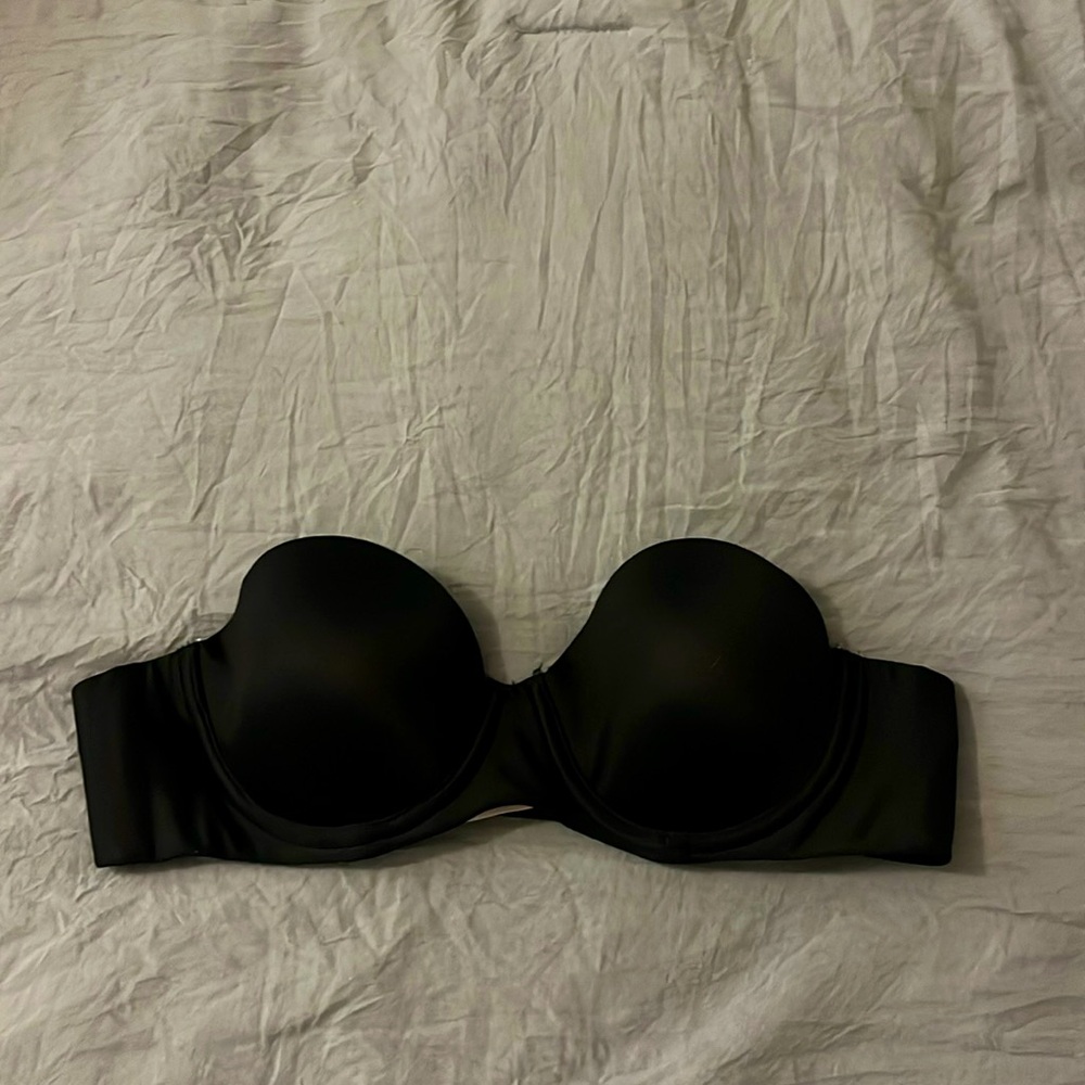 32A Black Strapless Bra